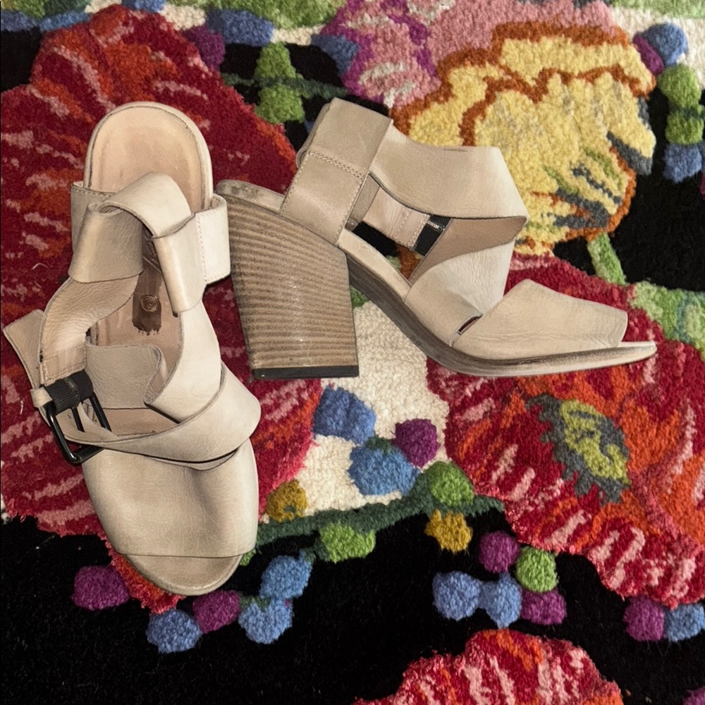 Marsell Tan Chunky Heel Leather Shoes